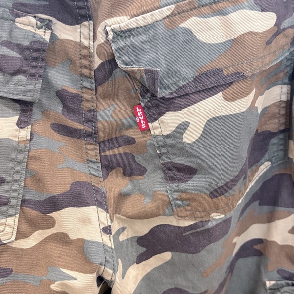 Levi’s Camo Cargo Pants - Picture 7 of 7